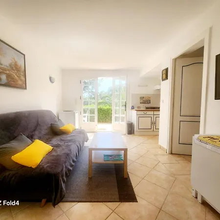 Orpheus Yourehostehelper Appartement *